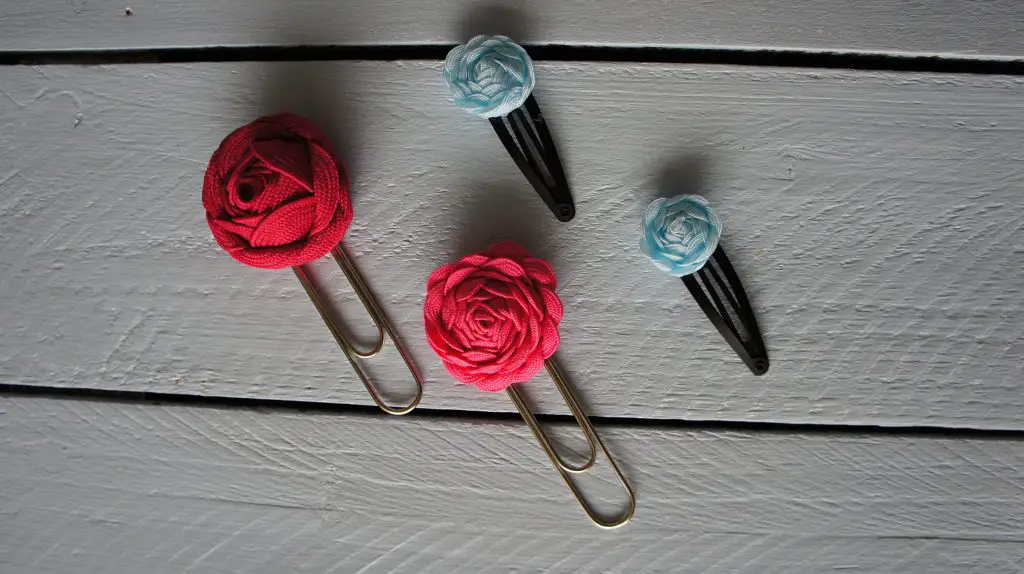 Ric Rac Flower Hair Slides