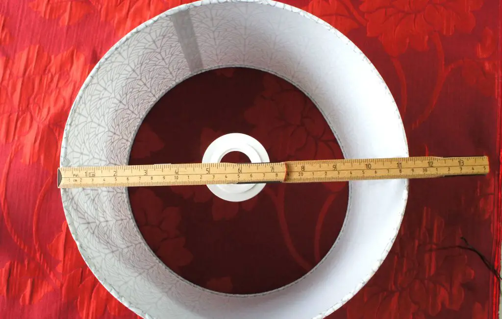 Measuring the diameter