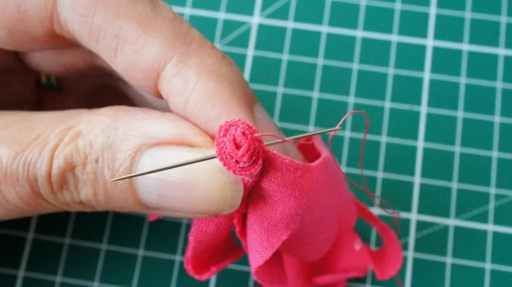 Stitching flower centre