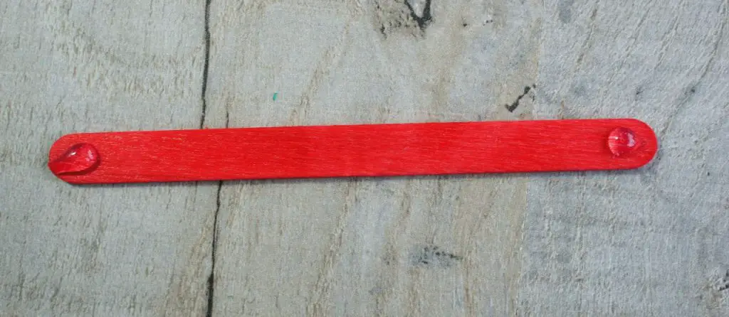 glue on popsicle stick