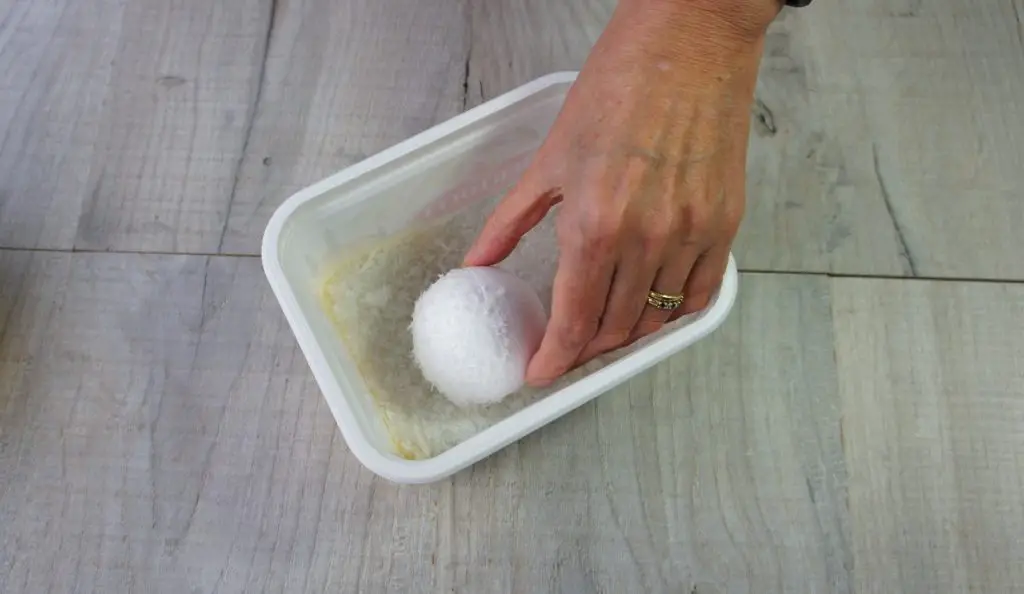 Rolling ball in snow