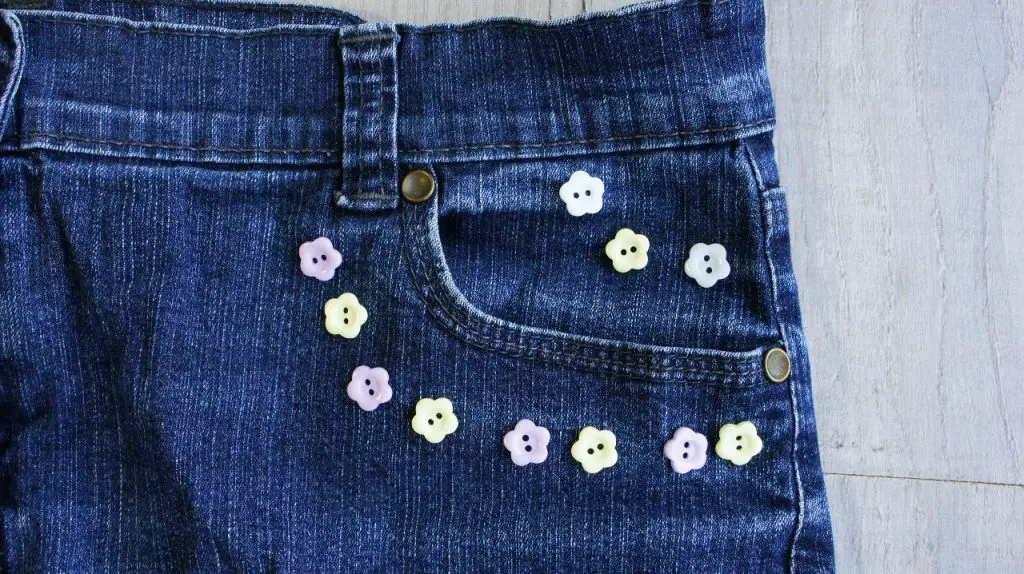 front jeans pocket design