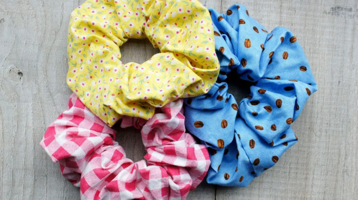 How to Sew Hair Scrunchies - Great DIY Scrap Busting Project