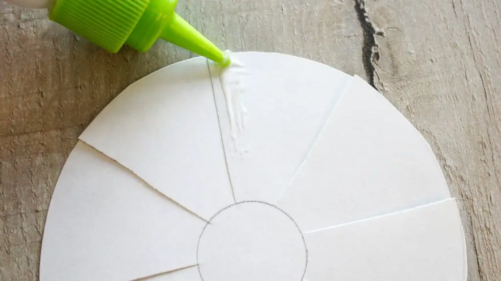 Applying Glue to Circle