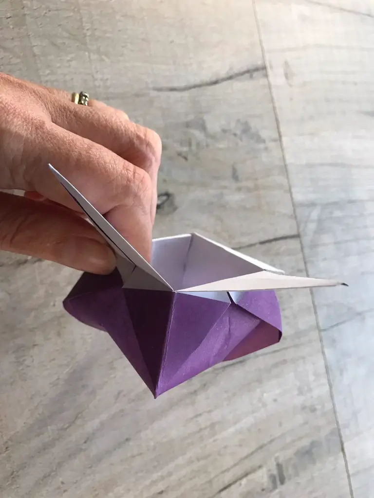 tidying up the origami star box