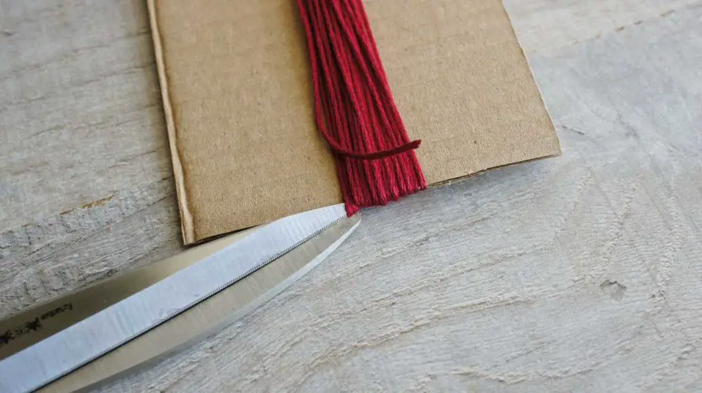 cutting threads on tassel