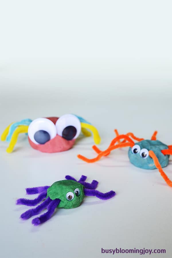 playdough-pipe-cleaner-spider-