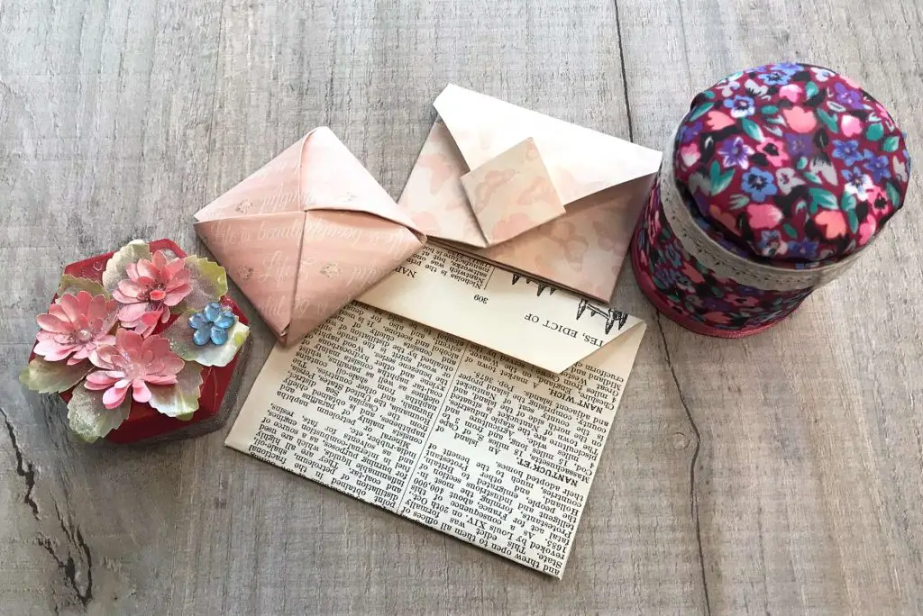 DIY gift boxes and envelopes for friends gifts DIY