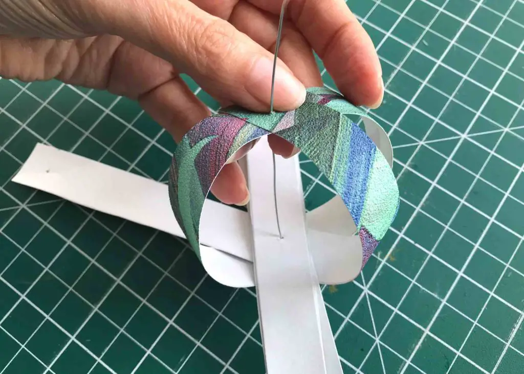 building up paper bauble